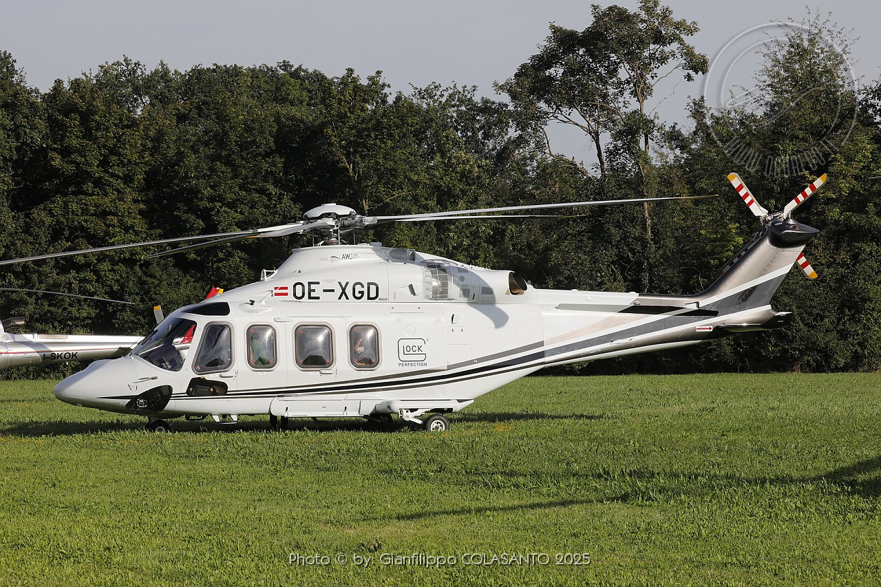 OE-XGD (1).JPG